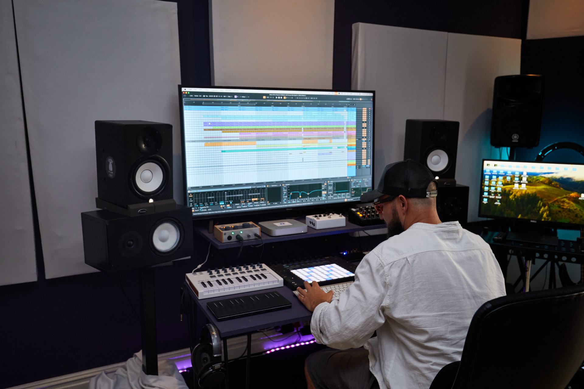 Studio 2